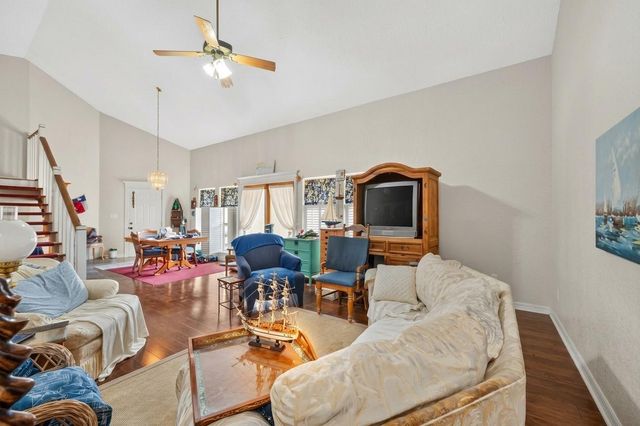16610 Bahama Way, Jamaica Beach, TX 77554