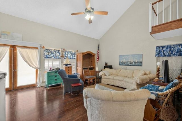 16610 Bahama Way, Jamaica Beach, TX 77554