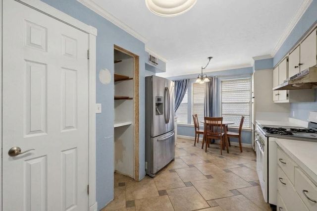 16610 Bahama Way, Jamaica Beach, TX 77554