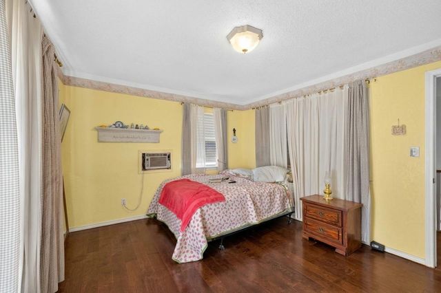 16610 Bahama Way, Jamaica Beach, TX 77554