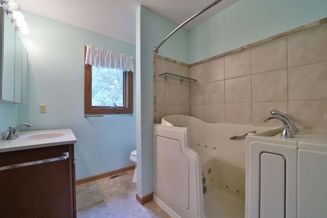 2230 Spruce Drive, Brainerd, MN 56401