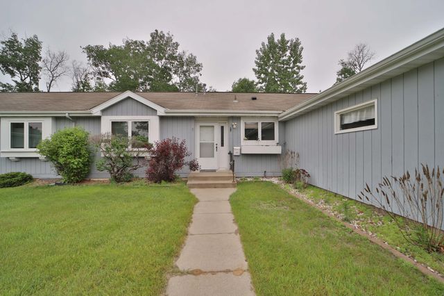 2230 Spruce Drive, Brainerd, MN 56401