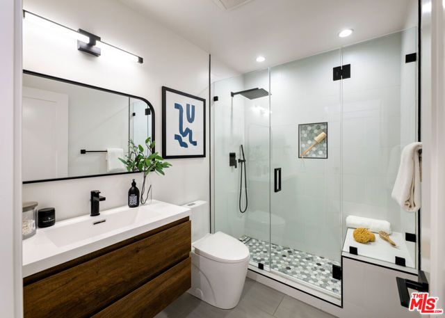 2965 Passmore Drive, Los Angeles, CA 90068