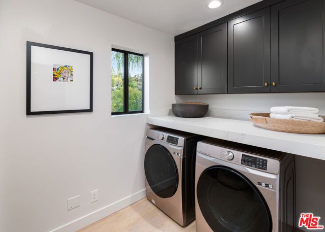 2965 Passmore Drive, Los Angeles, CA 90068