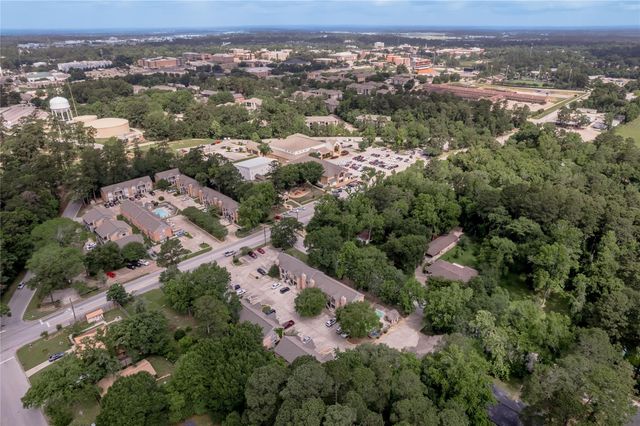 2401 Sycamore Avenue C2, Huntsville, TX 77340