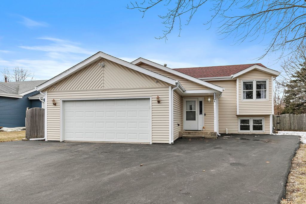 1317 12th Avenue, Belvidere, IL 61008