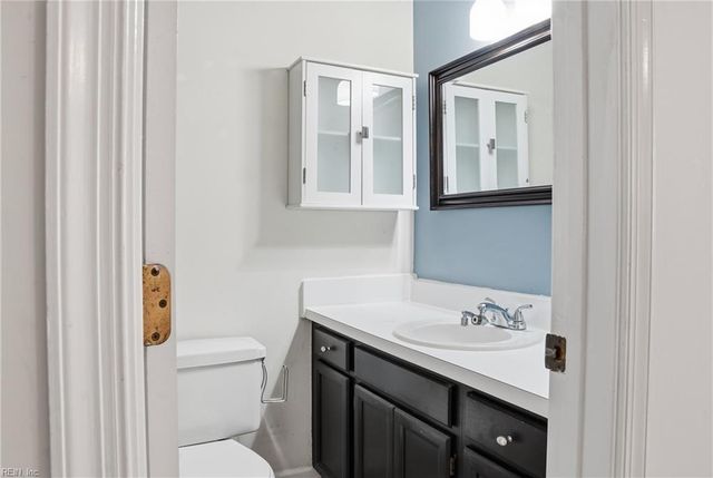 31 Lantern WAY, Portsmouth, VA 23703