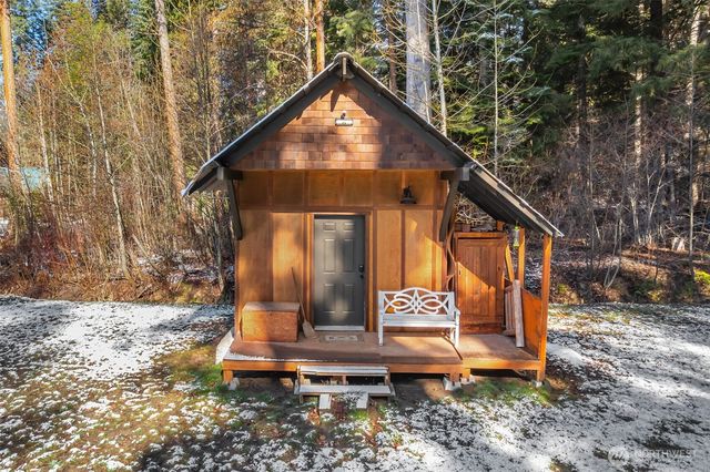 2116 Chiwawa Court, Leavenworth, WA 98826