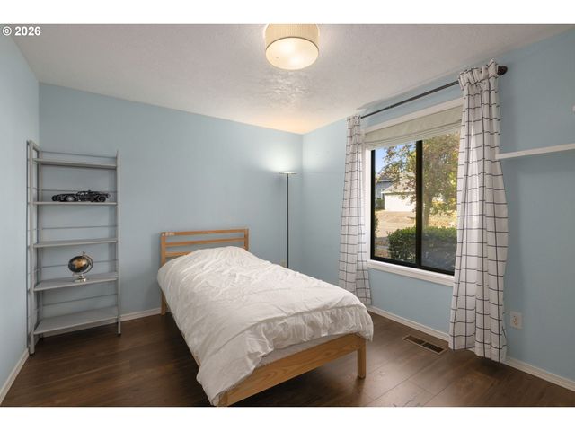 8785 Sw MORGAN Dr, Beaverton, OR 97008