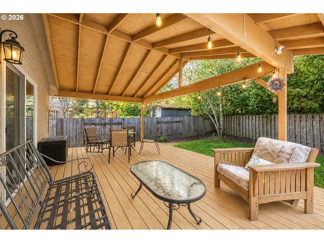 8785 Sw MORGAN Dr, Beaverton, OR 97008