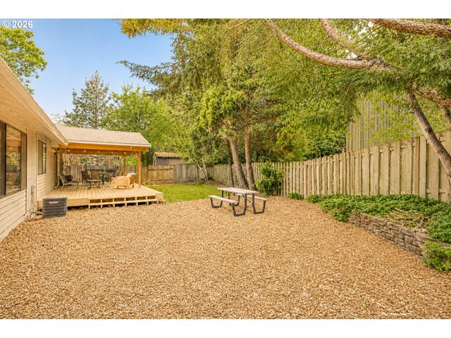 8785 Sw MORGAN Dr, Beaverton, OR 97008