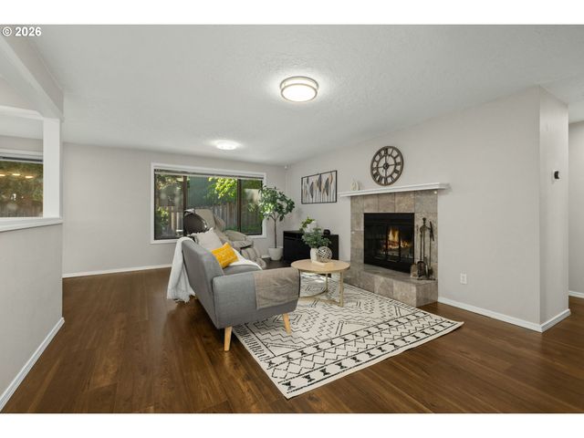 8785 Sw MORGAN Dr, Beaverton, OR 97008
