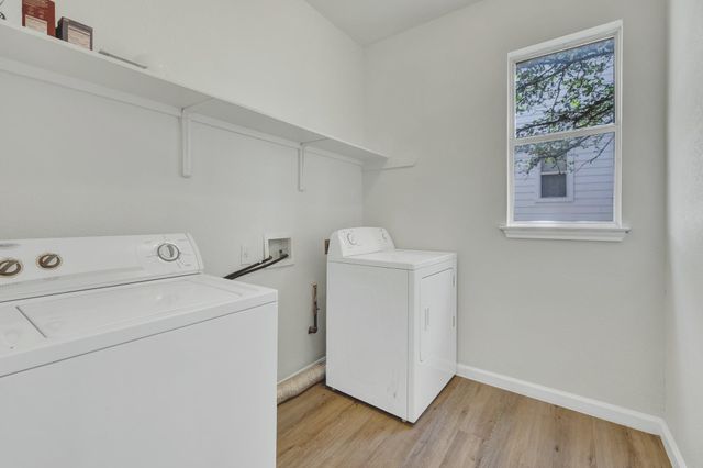 108 Grant CT, San Marcos, TX 78666