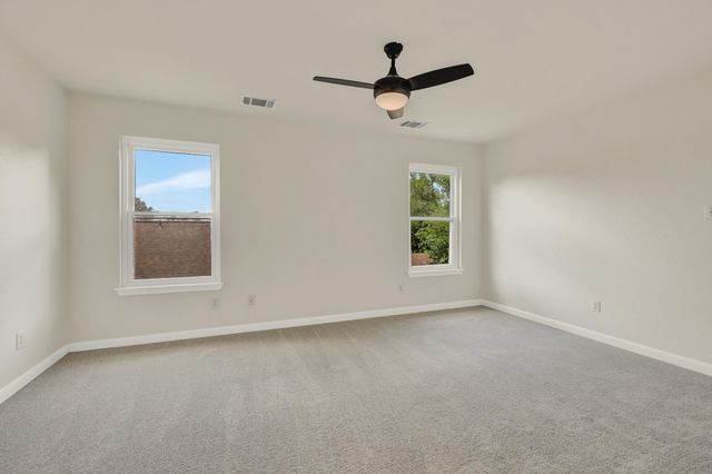 108 Grant CT, San Marcos, TX 78666
