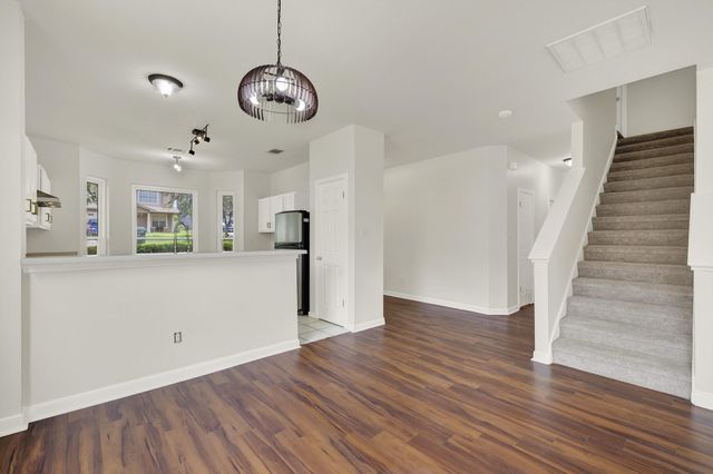 108 Grant CT, San Marcos, TX 78666
