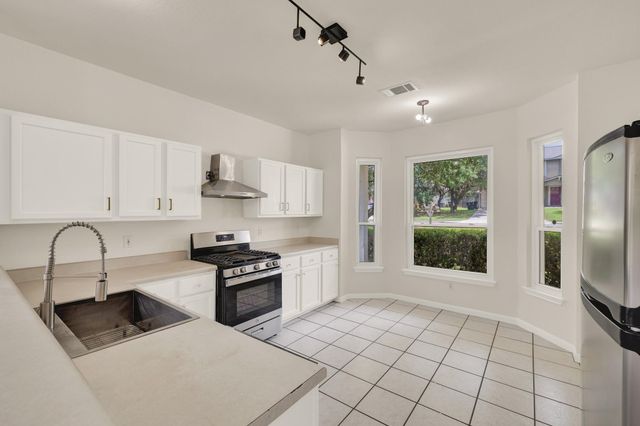 108 Grant CT, San Marcos, TX 78666