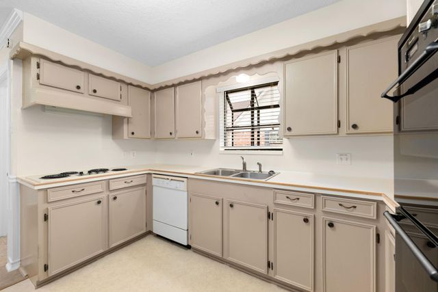 14126 Wadebridge Way, Houston, TX 77015