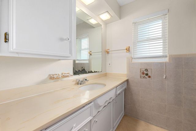 14126 Wadebridge Way, Houston, TX 77015
