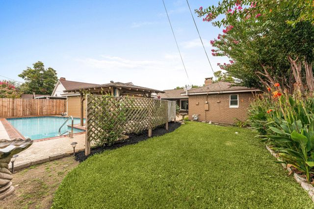 14126 Wadebridge Way, Houston, TX 77015