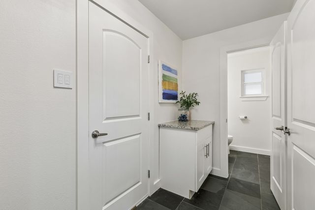 6821 Kingsbury Drive, Dallas, TX 75231