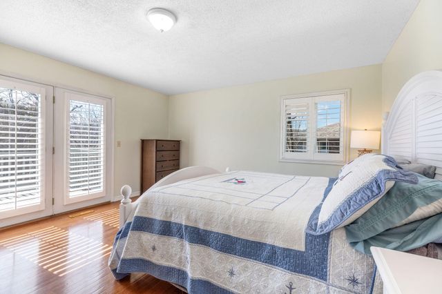 1 Greenbrier Drive, Kimberling City, MO 65686