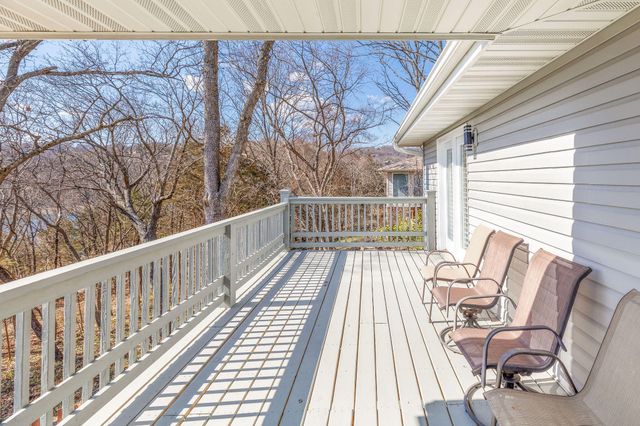 1 Greenbrier Drive, Kimberling City, MO 65686