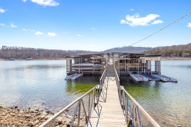 1 Greenbrier Drive, Kimberling City, MO 65686