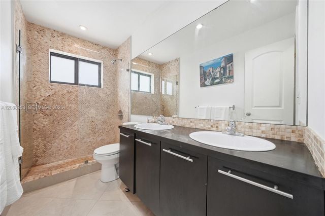 7953 Venetian Street, Miramar, FL 33023