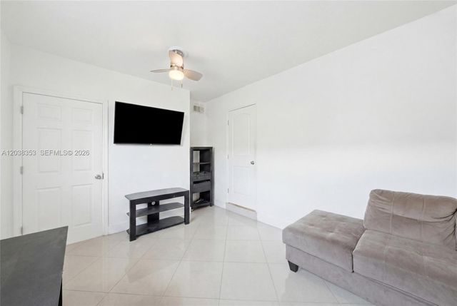 7953 Venetian Street, Miramar, FL 33023