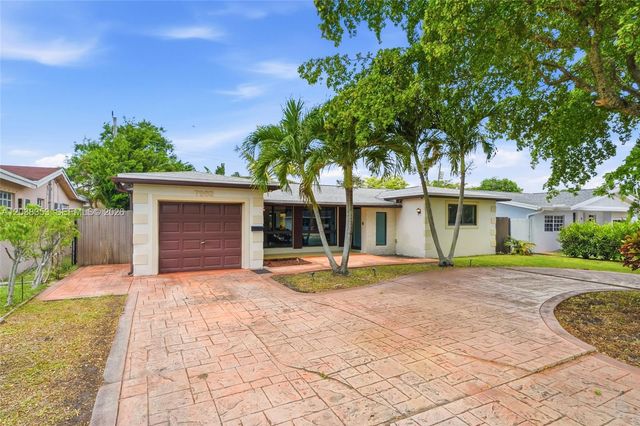 7953 Venetian Street, Miramar, FL 33023