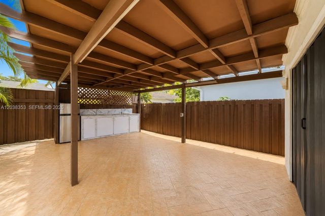 7953 Venetian Street, Miramar, FL 33023