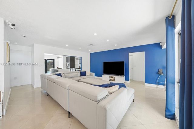 7953 Venetian Street, Miramar, FL 33023