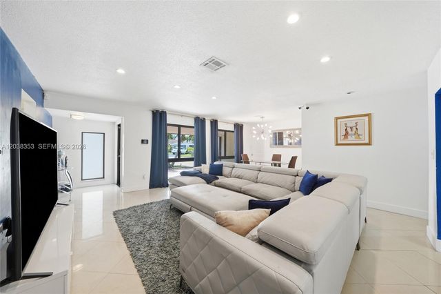 7953 Venetian Street, Miramar, FL 33023