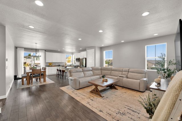 6784 W 8070 S, West Jordan, UT 84081