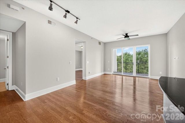 4625 Piedmont Row Drive 515-E, Charlotte, NC 28210