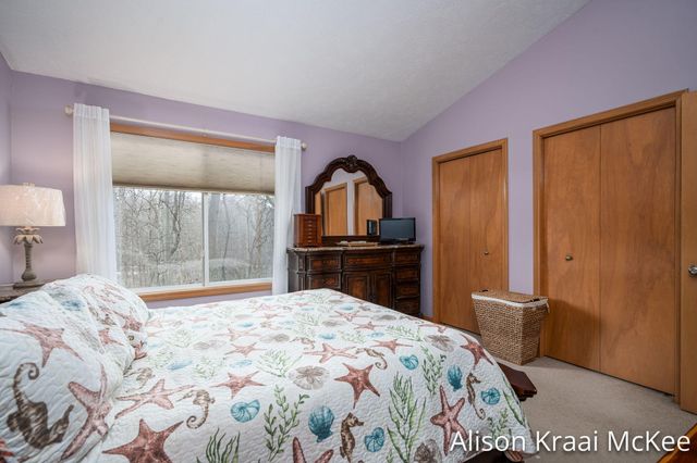 5923 W Lyn Haven Drive Se, City Of Kentwood, MI 49512