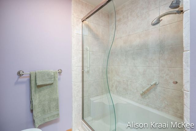 5923 W Lyn Haven Drive Se, City Of Kentwood, MI 49512