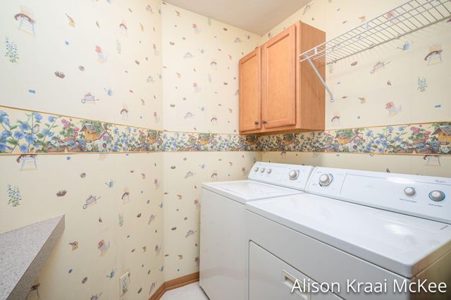 5923 W Lyn Haven Drive Se, City Of Kentwood, MI 49512