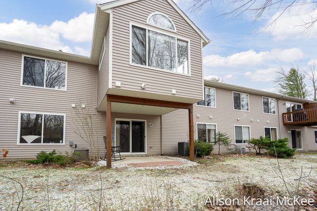 5923 W Lyn Haven Drive Se, City Of Kentwood, MI 49512