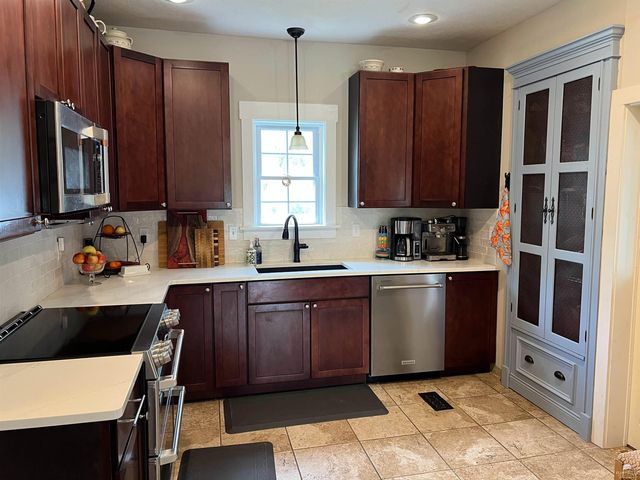 830 Leavenworth Street, Manhattan, KS 66502