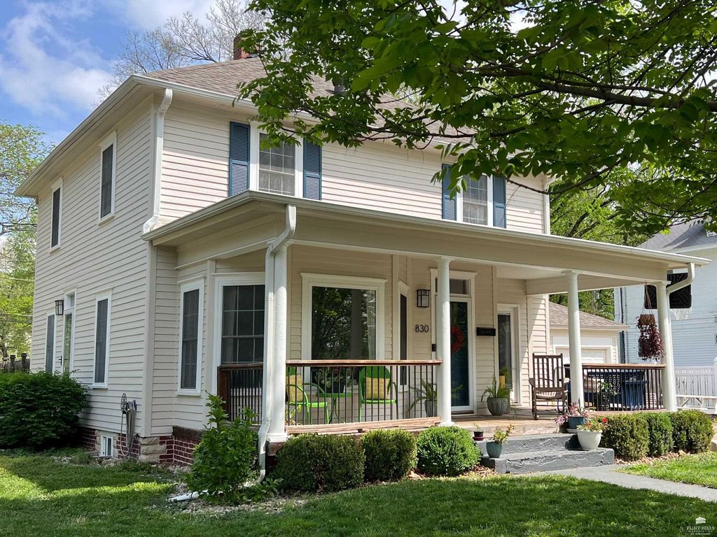 830 Leavenworth Street, Manhattan, KS 66502