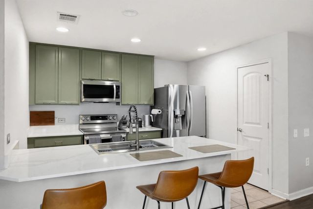 6617 Sunderland TRL, Austin, TX 78747