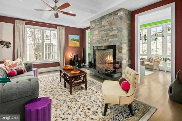 2816 1ST RD N, Arlington, VA 22201