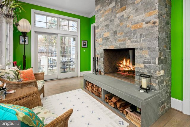 2816 1ST RD N, Arlington, VA 22201
