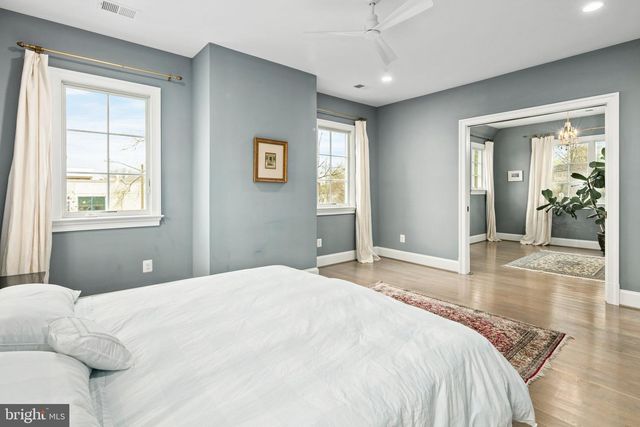 2816 1ST RD N, Arlington, VA 22201