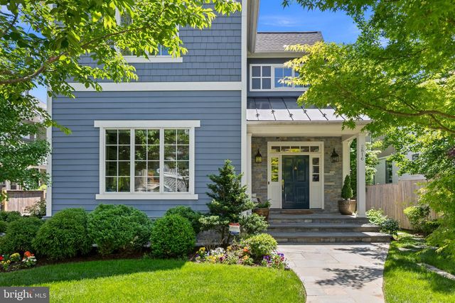 2816 1ST RD N, Arlington, VA 22201