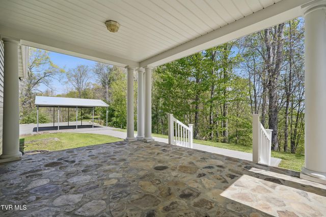 500 Northwest Ridge Avenue, Norton, VA 24273