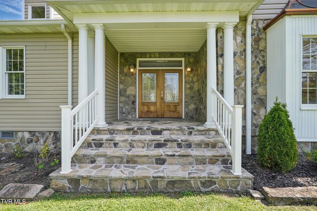 500 Northwest Ridge Avenue, Norton, VA 24273