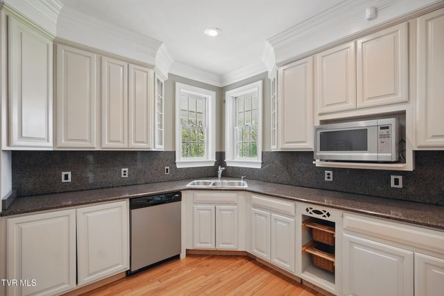 500 Northwest Ridge Avenue, Norton, VA 24273