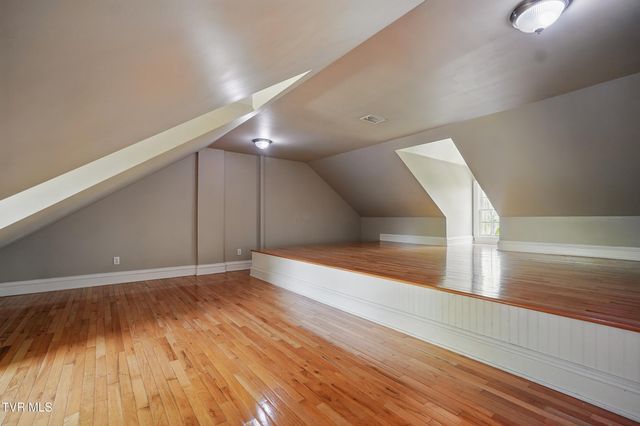 500 Northwest Ridge Avenue, Norton, VA 24273